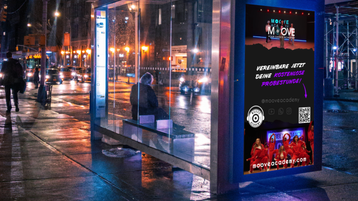 Moove Dance Academy DOOH Werbung auf Haltestelle-Outdoor-Display