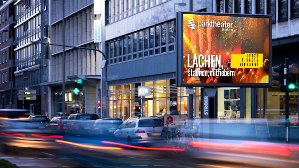 Parktheater Iserlohn Digital Outdoor Banner Werbedisplay an der Strasse